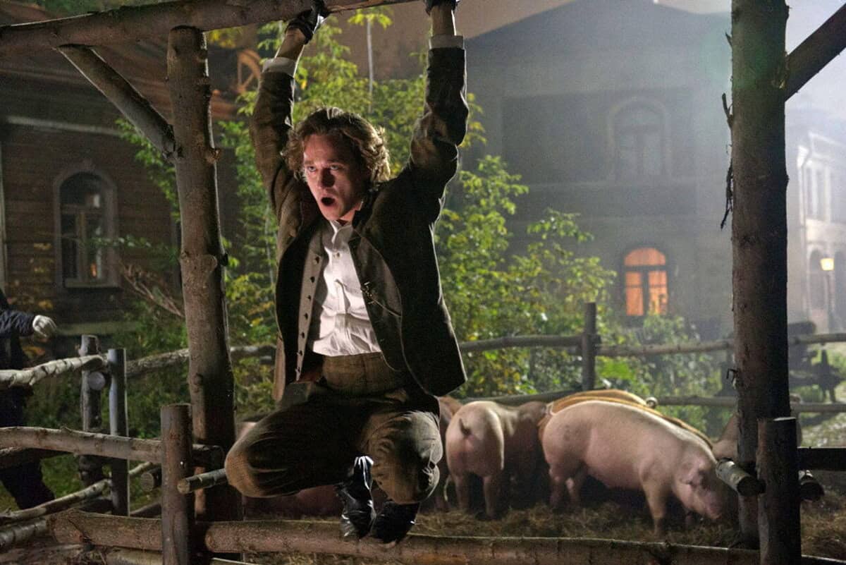 Zeitlose Schönheit: 8 Schauspieler, die klassischen Helden unheimlich ähnlich sehen