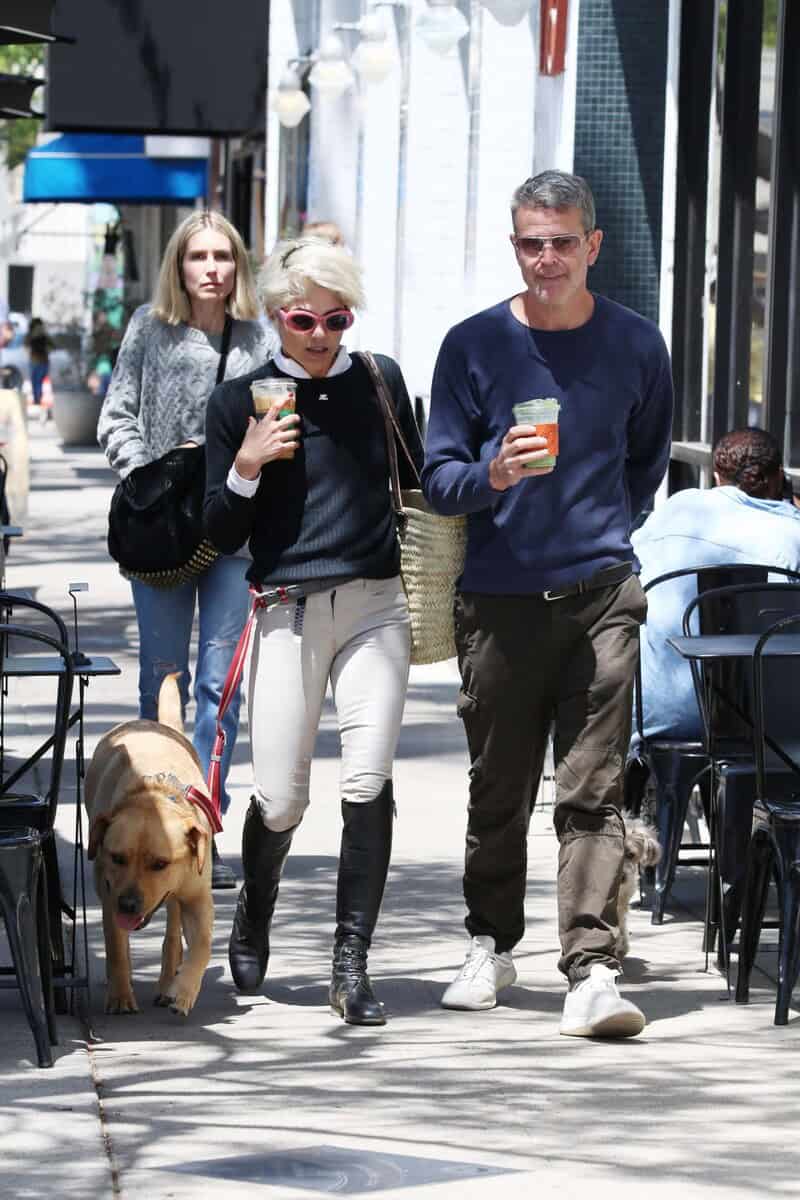 Das Gegenteil: Wie Selma Blair gegen Multiple Sklerose kämpft und gleichzeitig die Modewelt erobert