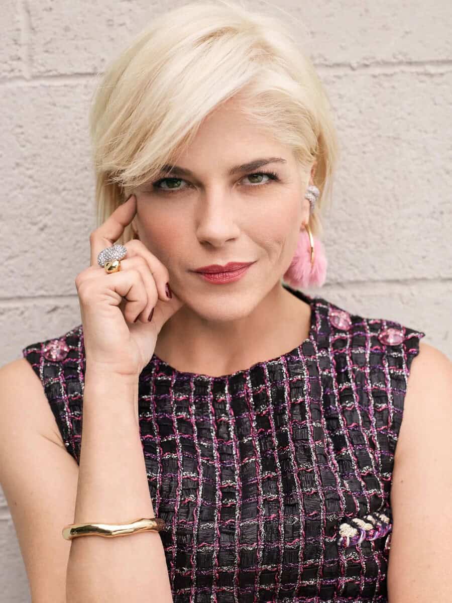 Das Gegenteil: Wie Selma Blair gegen Multiple Sklerose kämpft und gleichzeitig die Modewelt erobert