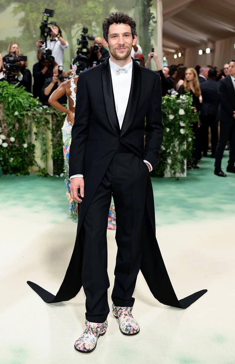 Josh O'Connor könnte James Bond spielen.