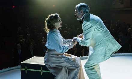 Vergessenheit ist schlimmer als der Tod. Sehen Sie den Film The Great Lillian Hall über eine an Demenz erkrankte Schauspielerin