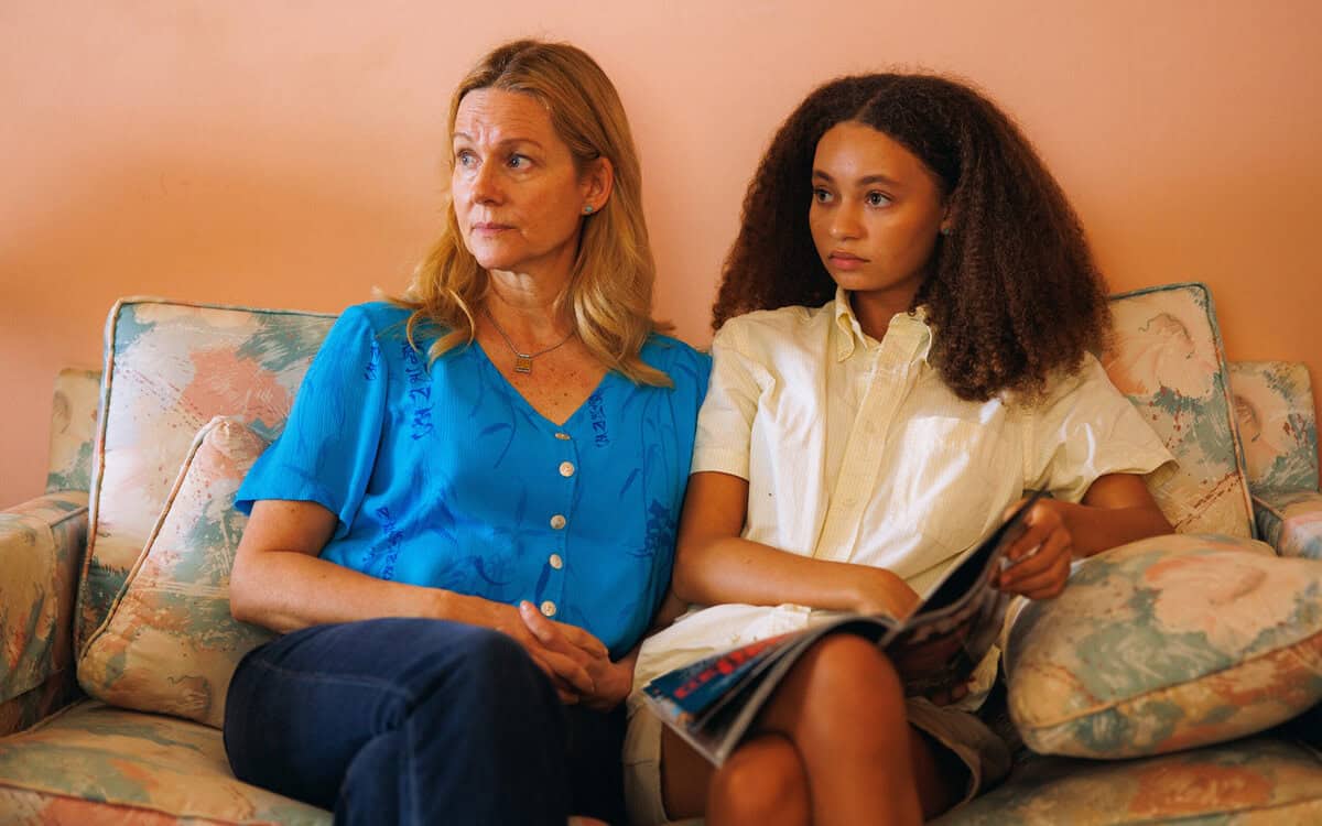 Teenager-Rebellion, seltsame Freundschaften und die Akzeptanz des Unvermeidlichen. Wie ist der Film Sunshine Coast mit Woody Harrelson ausgefallen?