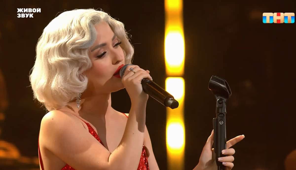 Eine tolle Aguilera und ein aufrichtiger Bon Jovi. Die Brightest Stars Show . Die 5. Folge der 2. Staffel auseinandernehmen. Endlich ein gutes Konzert!