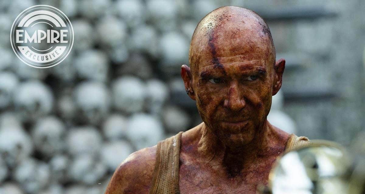 Ralph Fiennes startet Dreharbeiten für „28 Jahre später“