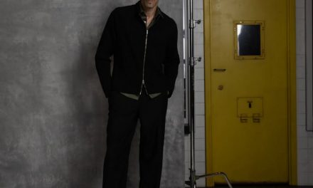 Adrien Brody: Brutalismus trifft Eleganz in GQ Hype