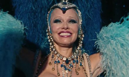 Pamela Andersons Comeback: Benefiz und „Showgirls“-Premiere