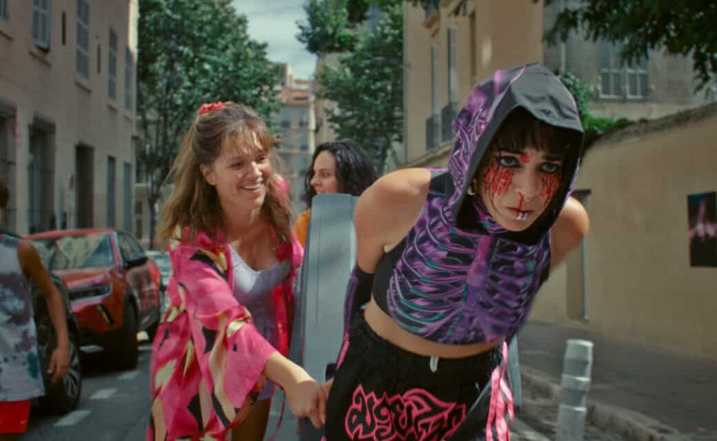 Premiere von „Die Mädchen vom Balkon“ in russischen Kinos
