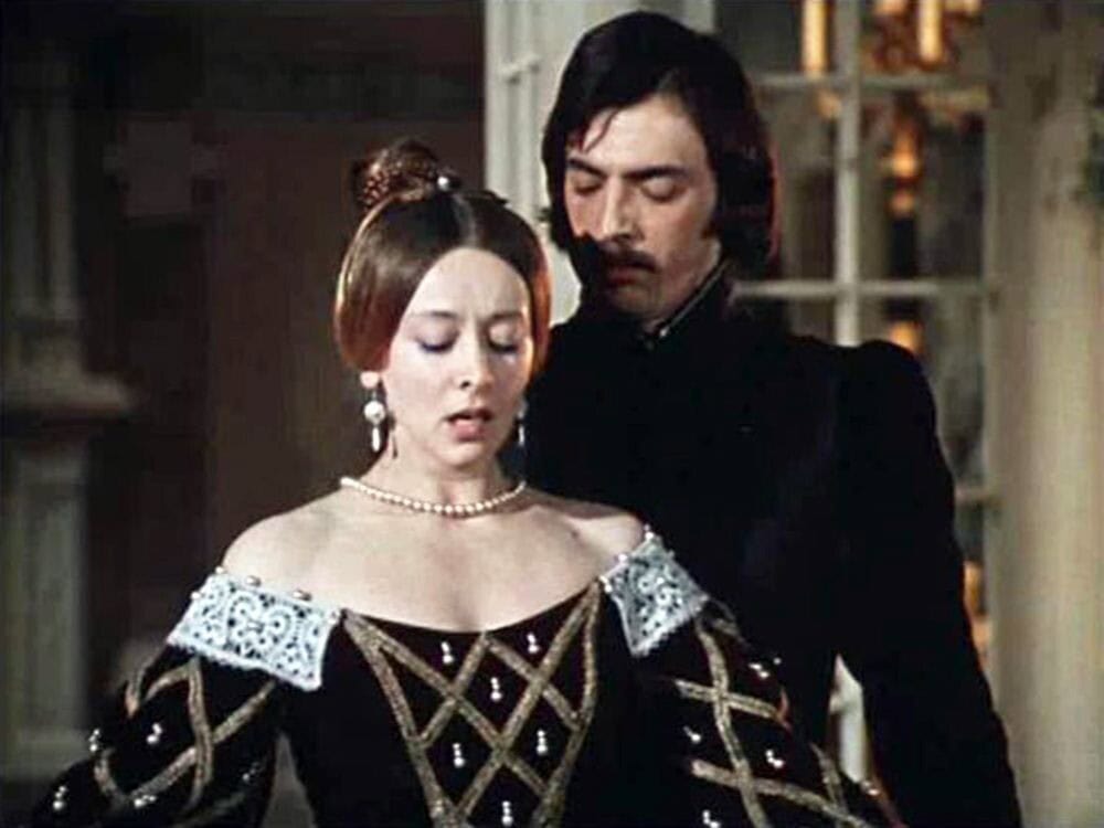  Hund im Heu (1977) ist ein wunderbarer Film, der Mikhail Boyarsky zum Star machte.