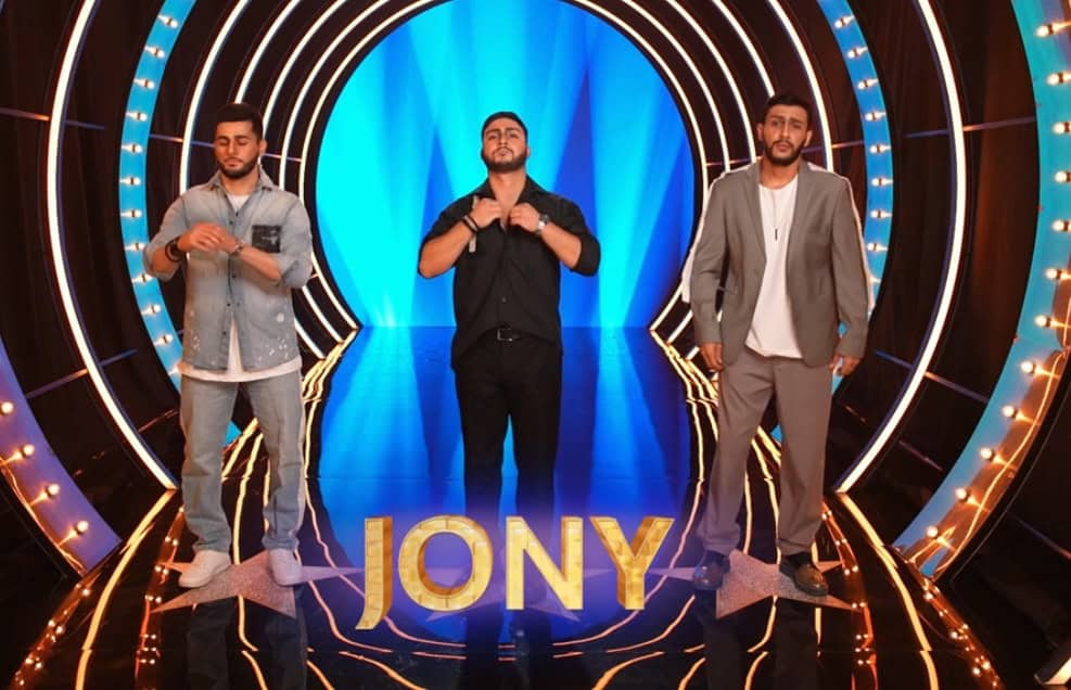 Eine tolle Aguilera und ein aufrichtiger Bon Jovi. Die Brightest Stars Show . Die 5. Folge der 2. Staffel auseinandernehmen. Endlich ein gutes Konzert!