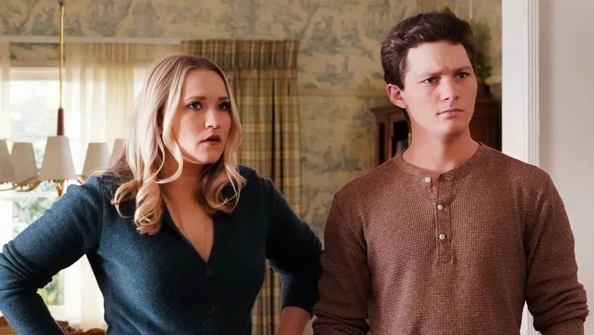  Die erste Ehe von Georgie und Mandy ist ein durchweg witziges Spinoff der Big Bang Theory.