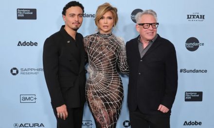 Das Musical Kiss of the Spiderwoman | worum es geht, wer die Rollen spielt, erfolgreiche Premiere auf dem Sundance Film Festival
