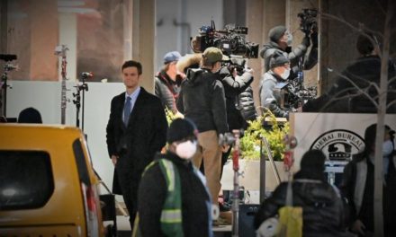 Die neuesten Fotos von Staffel 3 der beliebten Serie!