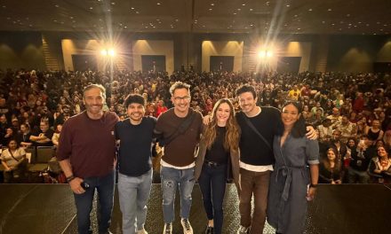 „The Flash“-Stars begeistern Fans auf der MegaCon Orlando