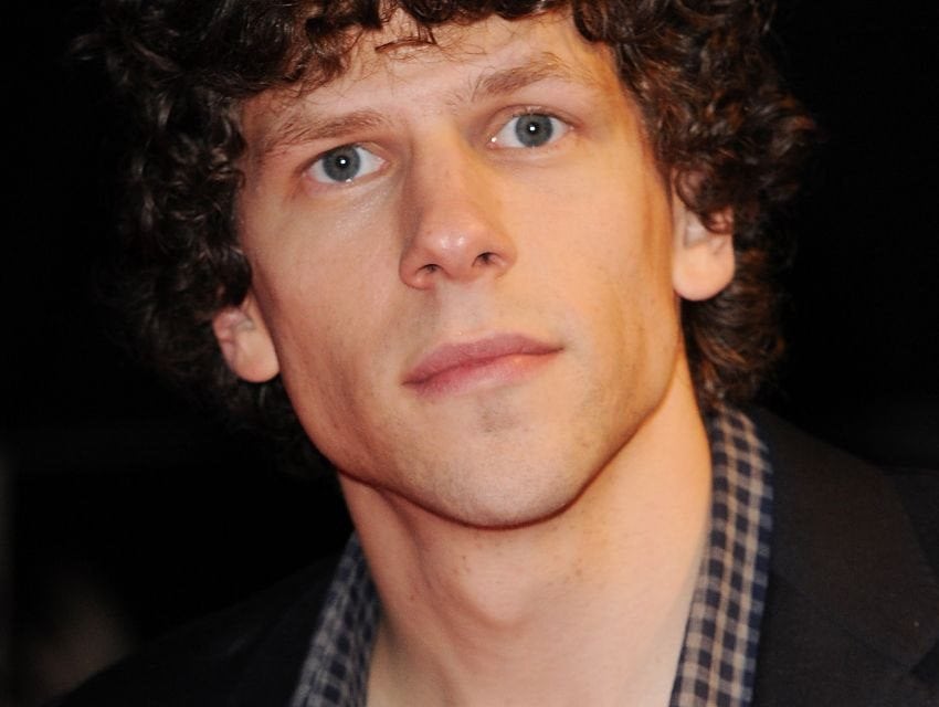 Jesse Eisenberg: Ein Meister des Schauspiels zum 40. Geburtstag