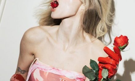 Die beeindruckende Vielseitigkeit von Rote Samara Weaving