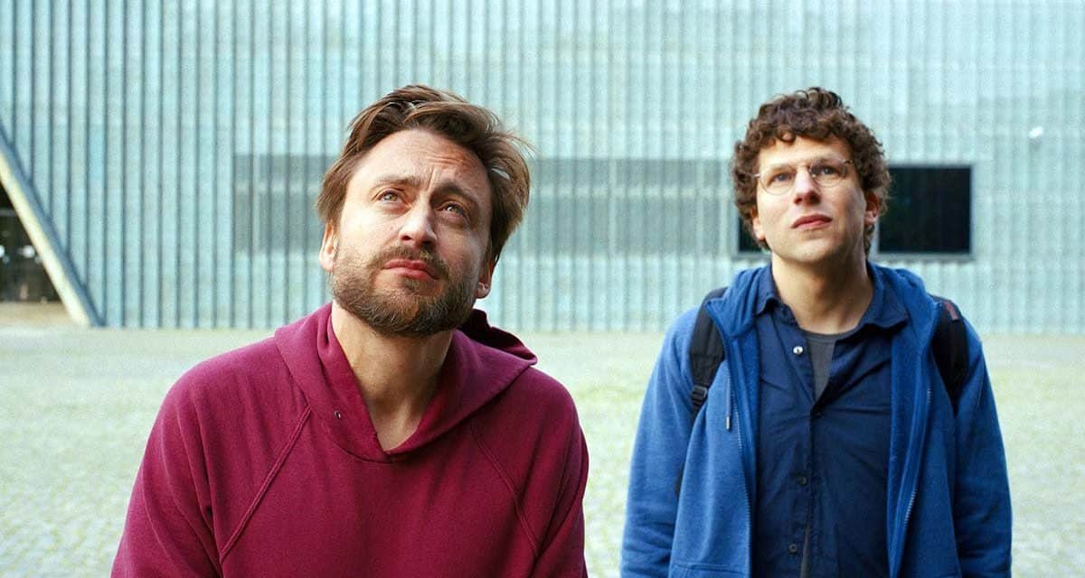 Jesse Eisenberg gewinnt für „Echte Schmerzen“ Drehbuchpreis