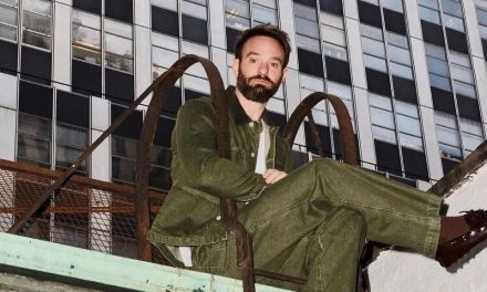 Charlie Cox: Stil und Charisma als Daredevil im Fokus
