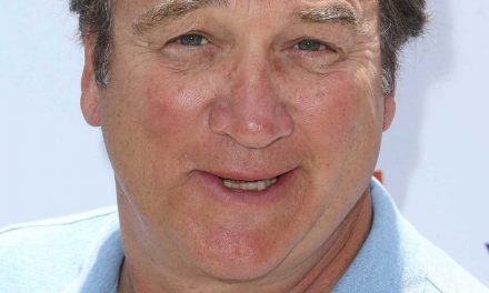 Herzlichen Glückwunsch zum 70. Geburtstag, James Belushi!