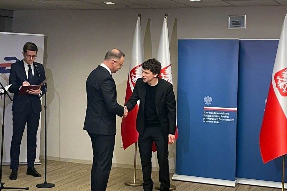 Jesse Eisenberg erwirbt polnische Staatsbürgerschaft