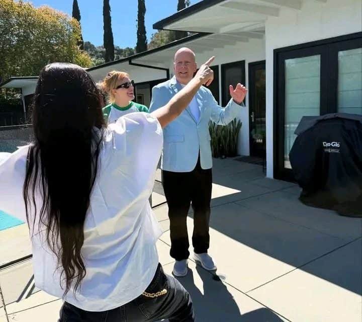 Demi Moore teilt herzliche Momente von Bruce Willis‘ Feier