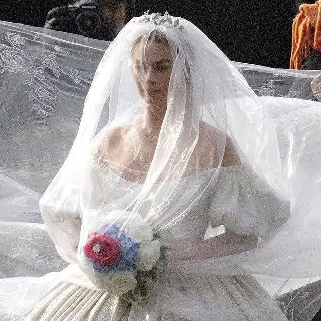 Sturmhöhe: Margot Robbie bringt Brontës Klassiker auf die Leinwand