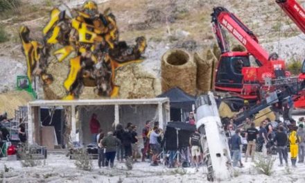 Ryan Reynolds veröffentlicht gefälschte Deadpool-Fotos!