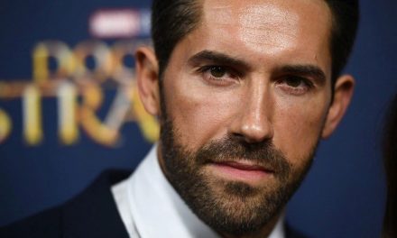 Scott Adkins: Der Actionstar und Kämpfer der Filmwelt