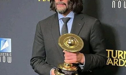 Kiana Reeves erhält Ehrung bei den Saturn Awards 2024