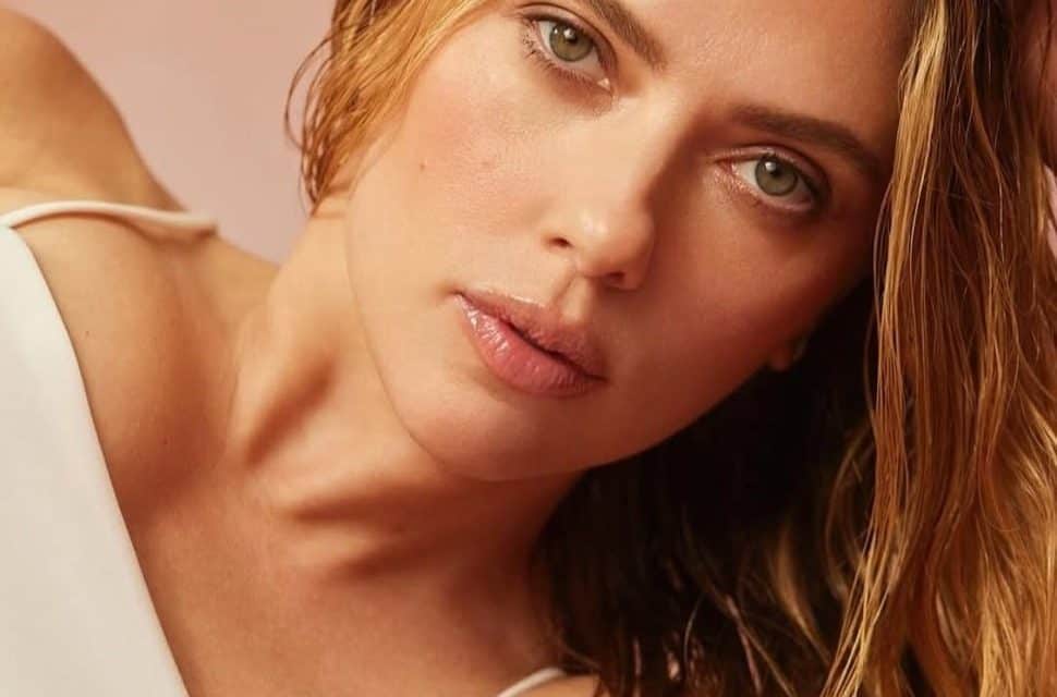 Scarlett Johansson: Ein Zeichen für Selbstakzeptanz und Eleganz