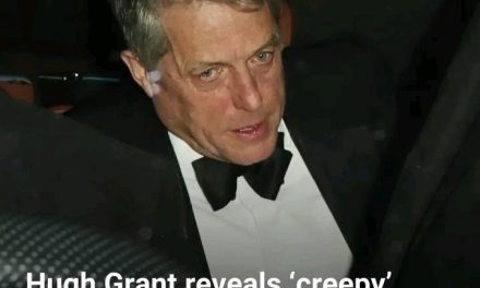 Hugh Grant am Flughafen Heathrow ohne Erklärung festgehalten