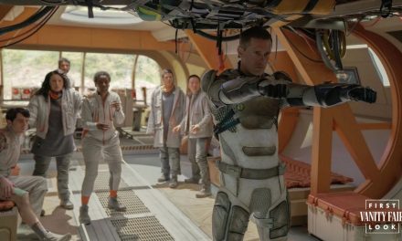 „Killerbot“: Alexander Skarsgård begeistert in Sci-Fi-Komödie