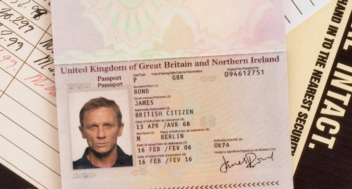 James Bond: Ikon des Spionage-Genres und kulturelles Phänomen