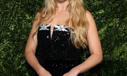 Margot Robbie begeistert bei der Chanel-BAFTA-Party 2024