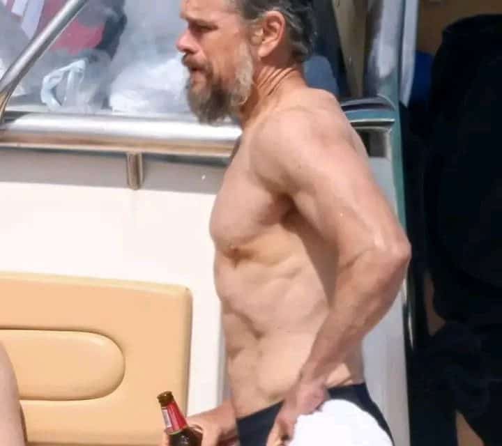 Matt Damon feiert das Wochenende auf einer Luxus-Yacht