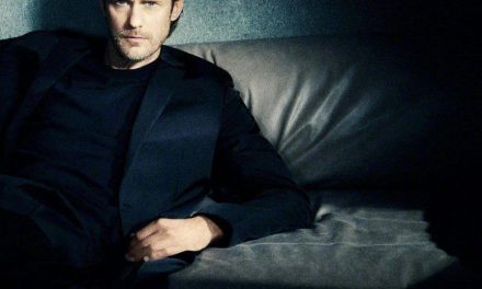 Der elegante Alexander Skarsgård: Vielseitiger Schauspieler im Fokus