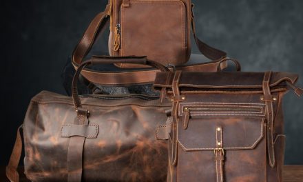 Mein Name ist Nikolai Lykov, und ich bin leidenschaftlich an Leder interessiert. Seit ich 16 Jahre alt bin, stelle ich handgefertigte Produkte her. In meinem Atelier können Sie Taschen, Rucksäcke, Gürtel