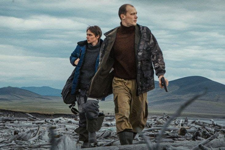 Es ist spannend zu hören, dass „Kончится лето“ ein Remake erhält! Kierran Culkin als Borisov wäre definitiv eine interessante Wahl. Seine Fähigkeit, komplexe Emotionen darzustellen, könnte dem Charakter eine neue Dimension verleihen