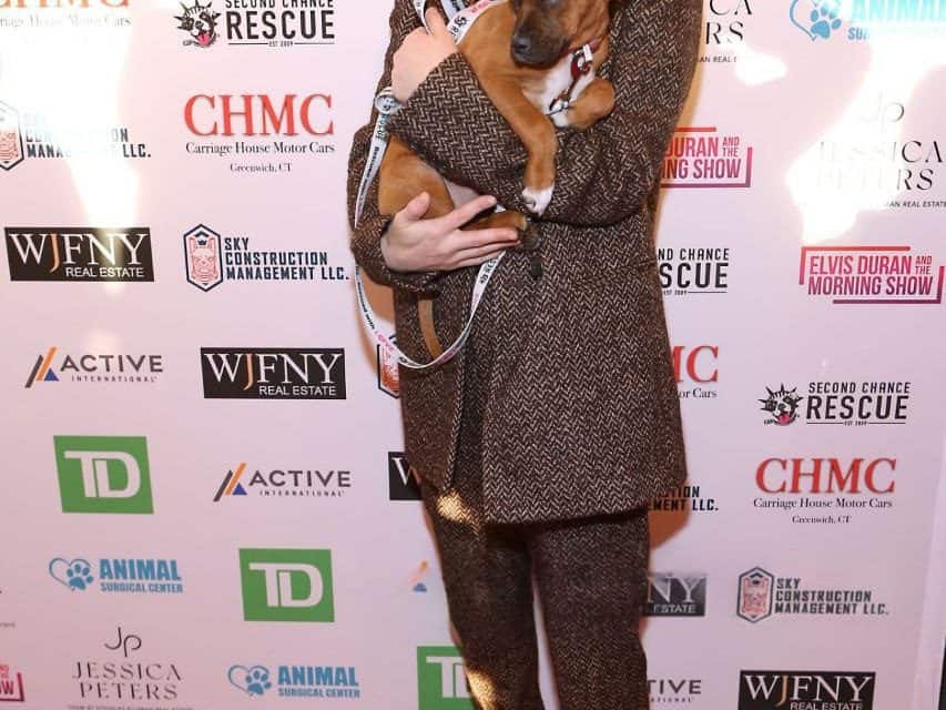 Alexandra Daddario und ihr Hund in Berlin: Ein Herz und eine Seele