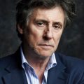 Feier zum 75. Geburtstag von Gabriel Byrne in Dublin