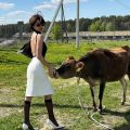 Nastja Ivleeva findet Glück in der Natur von Berlin